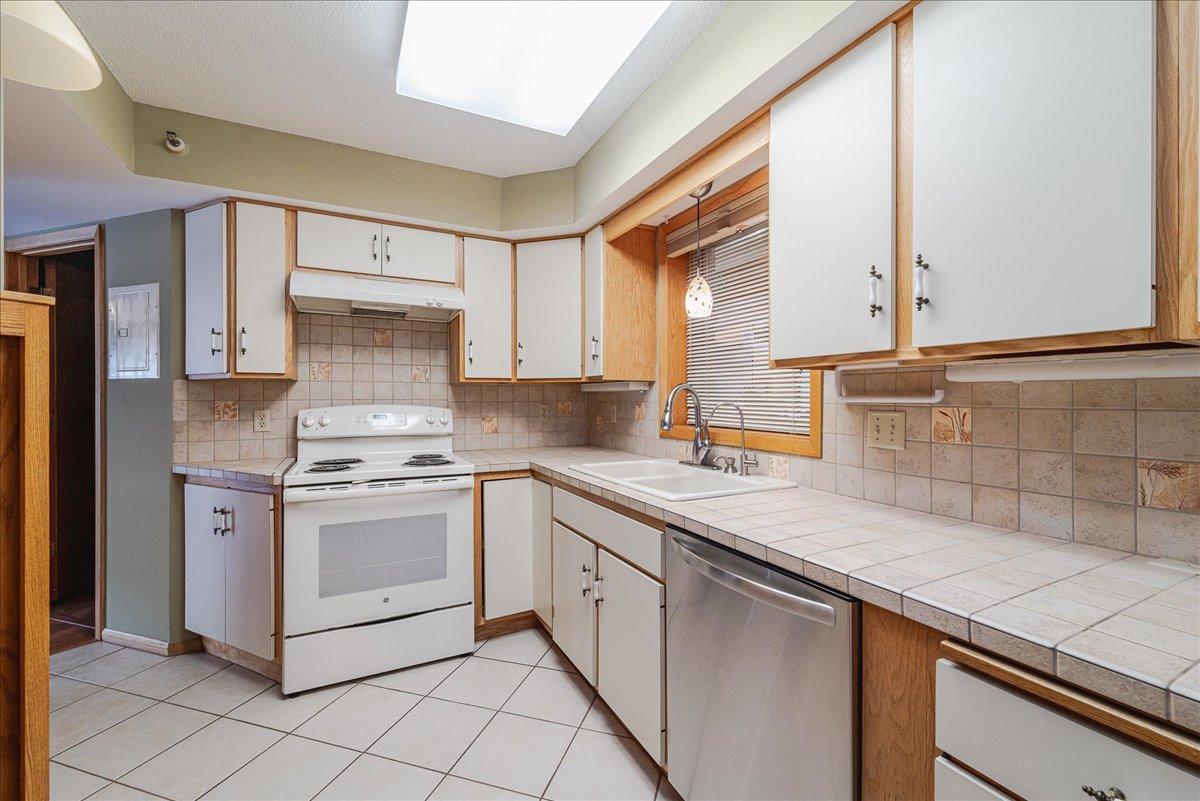 14501 Atrium Way 218
