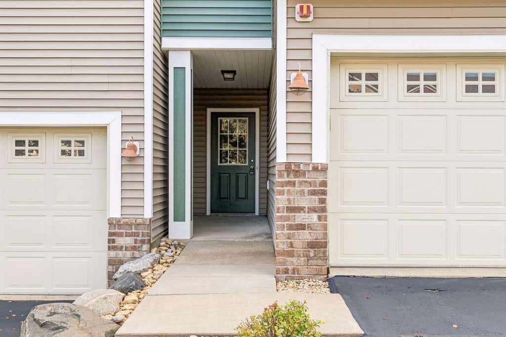 Photo of 15252 Maryland Avenue, Savage, MN 55378 (MLS # 7123240)