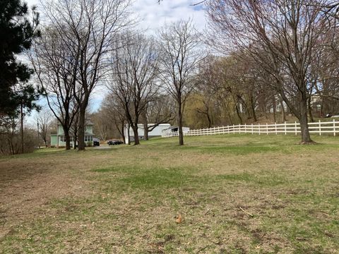 6050 Cahill Avenue Inver Grove Heights MN 55076