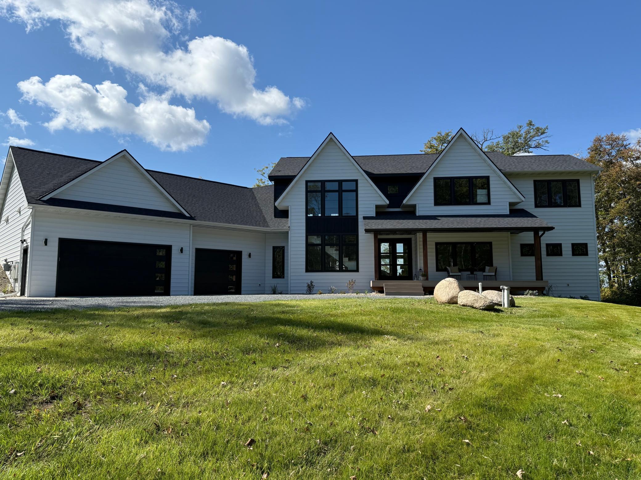 Bemidji, Minnesota, 56601, United States, 5 Bedrooms Bedrooms, ,4 BathroomsBathrooms,Residential,Active,2052037