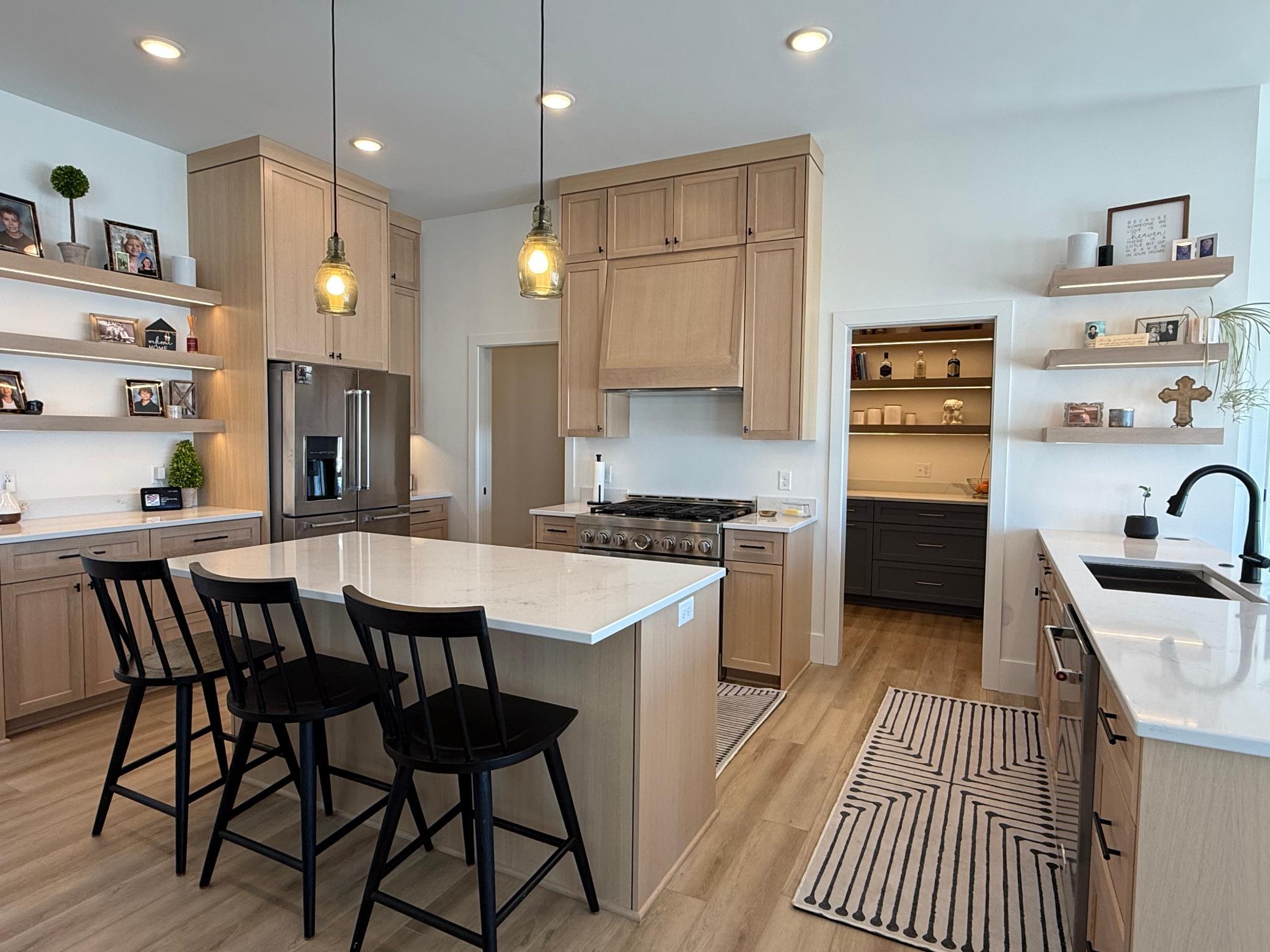 Bemidji, Minnesota, 56601, United States, 5 Bedrooms Bedrooms, ,4 BathroomsBathrooms,Residential,Active,2052037