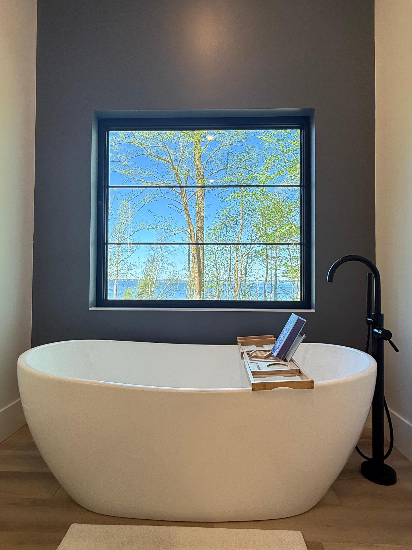 Bemidji, Minnesota, 56601, United States, 5 Bedrooms Bedrooms, ,4 BathroomsBathrooms,Residential,Active,2052037