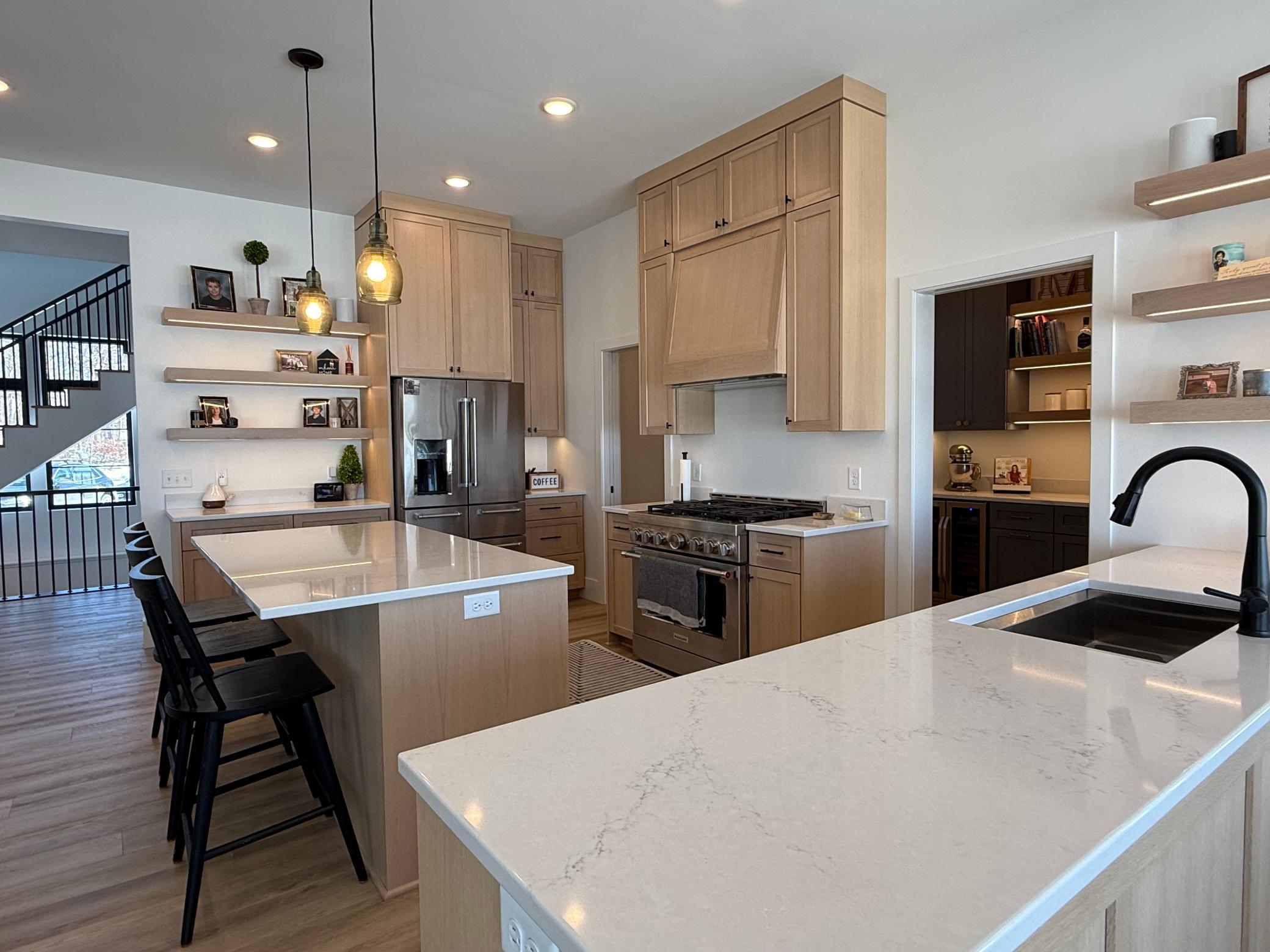 Bemidji, Minnesota, 56601, United States, 5 Bedrooms Bedrooms, ,4 BathroomsBathrooms,Residential,Active,2052037