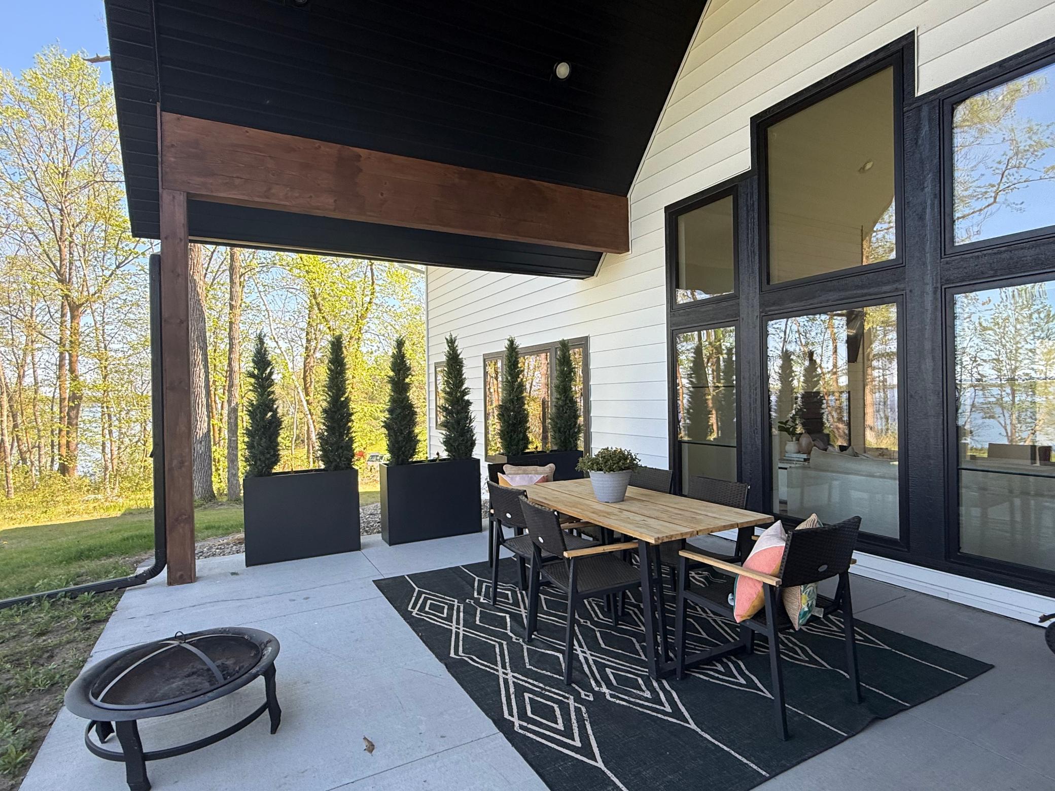 Bemidji, Minnesota, 56601, United States, 5 Bedrooms Bedrooms, ,4 BathroomsBathrooms,Residential,Active,2052037