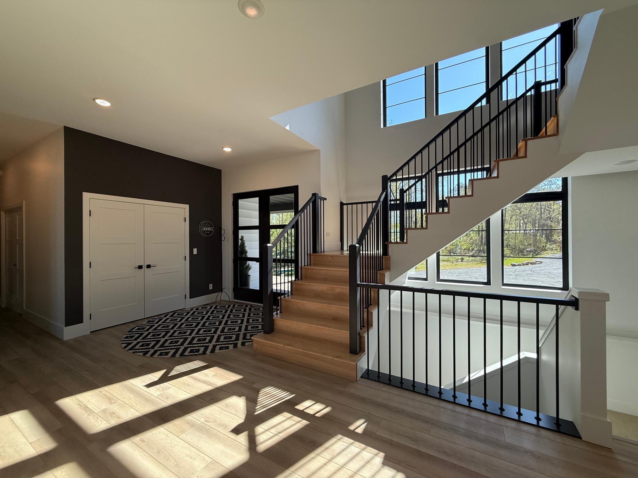 Bemidji, Minnesota, 56601, United States, 5 Bedrooms Bedrooms, ,4 BathroomsBathrooms,Residential,Active,2052037