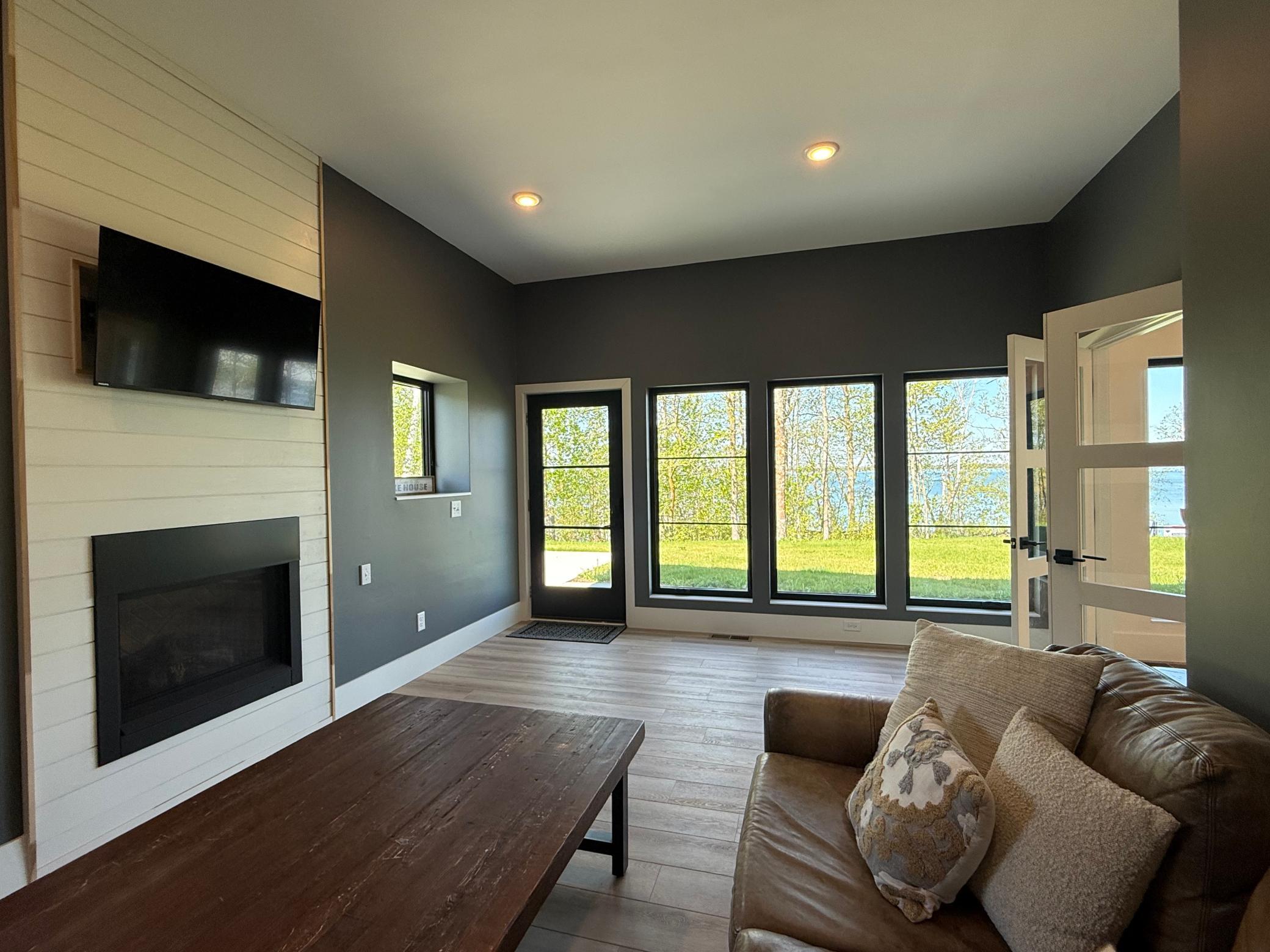 Bemidji, Minnesota, 56601, United States, 5 Bedrooms Bedrooms, ,4 BathroomsBathrooms,Residential,Active,2052037