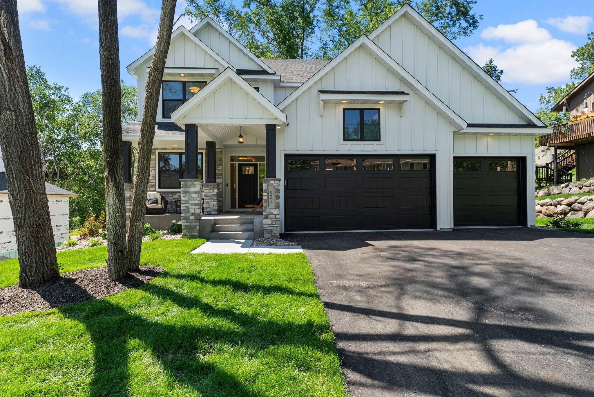 932 Orchard Lane