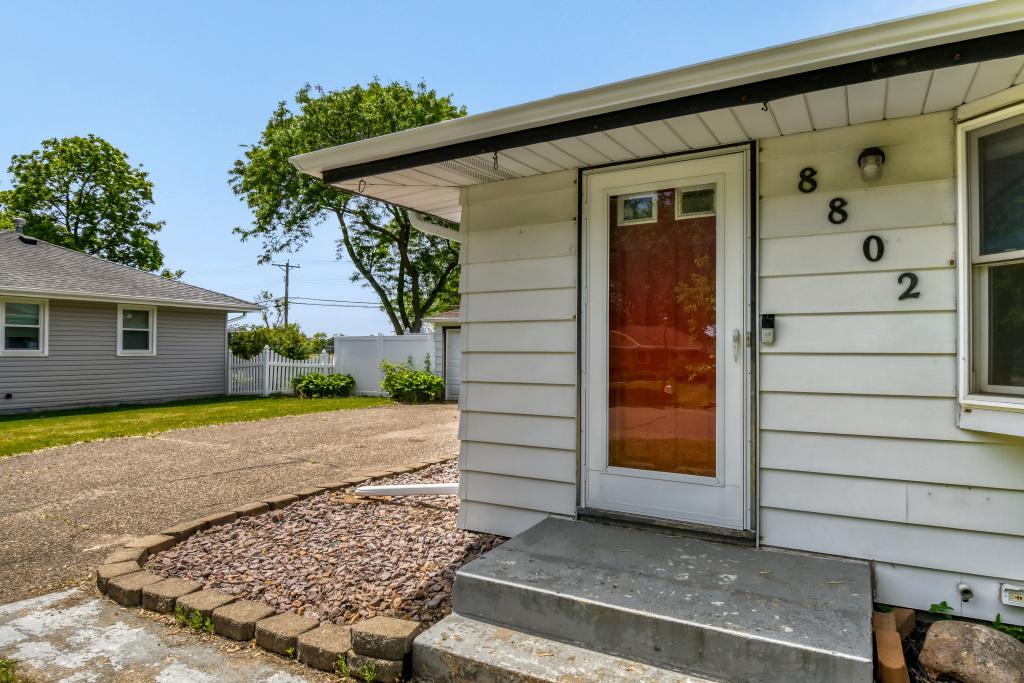 Photo of 8802 Granada Avenue S, Cottage Grove, MN 55016 (MLS # 7086633)