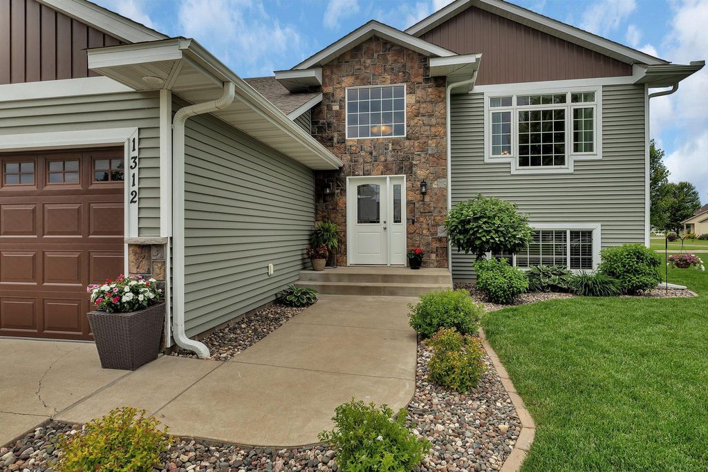 Photo of 1312 Mockingbird Loop, Sartell, MN 56377 (MLS # 7053821)