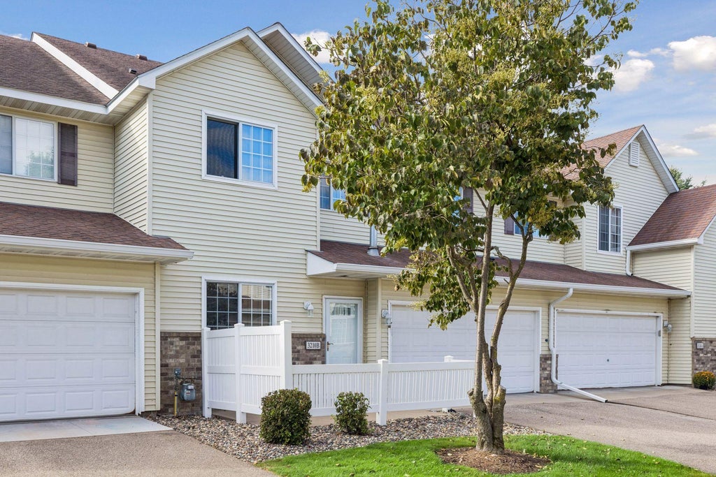Photo of 3210 Juniper Circle #B, Woodbury, MN 55125 (MLS # 7151321)