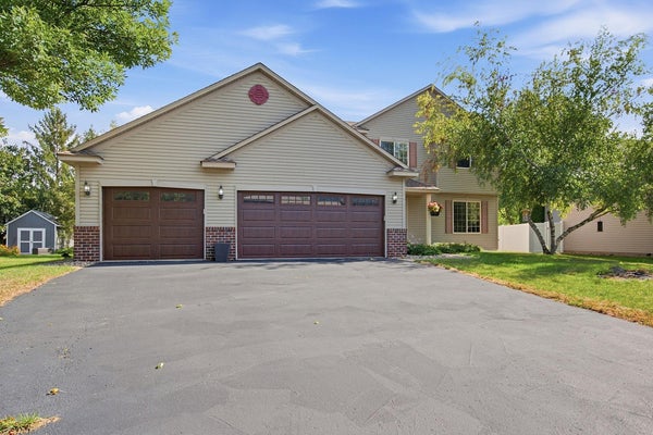 5901 CARDINAL RIDGE TRL SE, PRIOR LAKE, MN 55372 - Image 44d5e0640a76f0fb3aa3e08ace49e808/3149951837