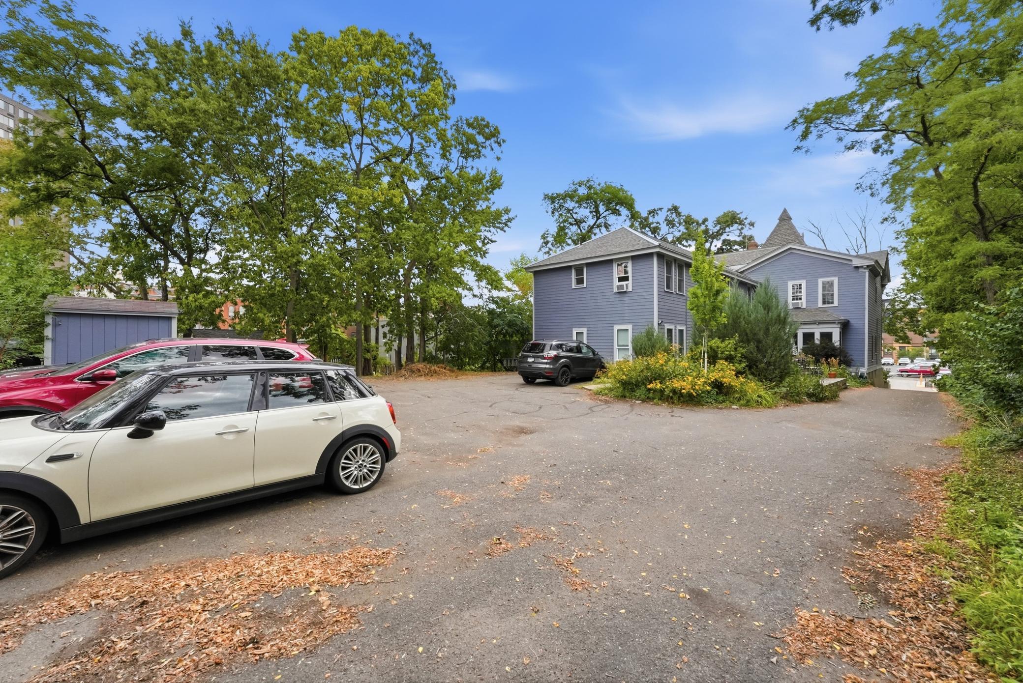 307 Walnut Street 3