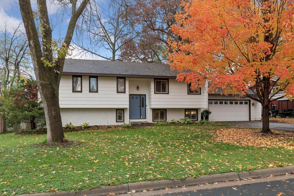 Photo of 5440 Brooks Circle SE, Prior Lake, MN 55372 (MLS # 7166290)