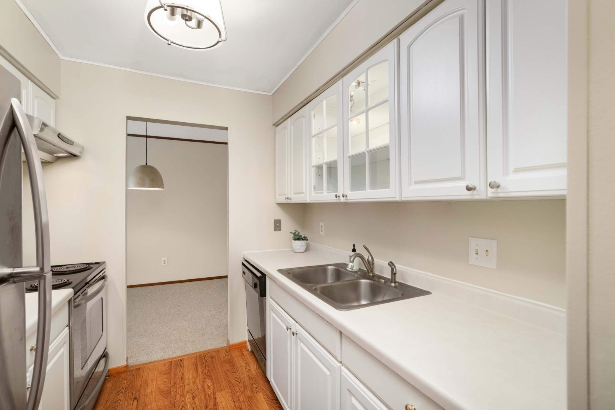 2210 Midland Grove Road 306