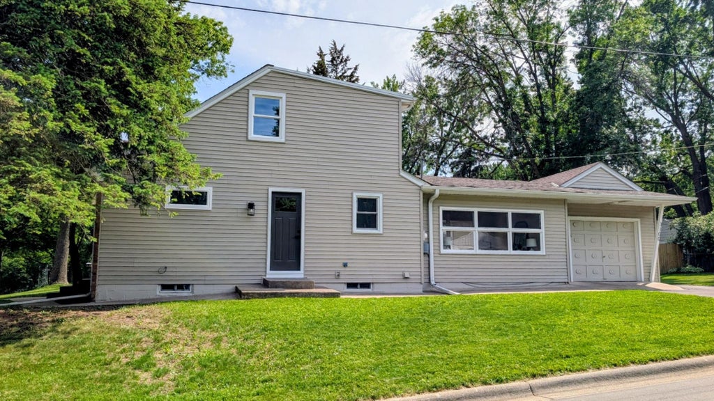 Photo of 3100 Quebec Avenue S, Saint Louis Park, MN 55426 (MLS # 7062617)