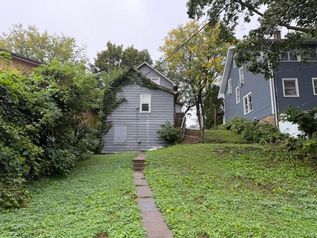 606 Cook Avenue E