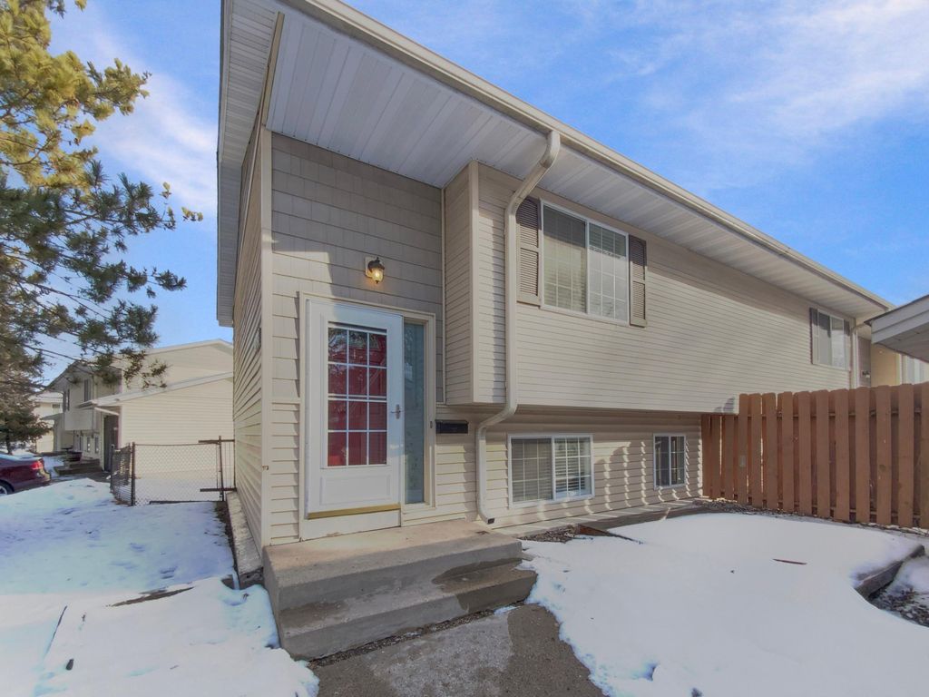 Photo of 4133 W 125th Street #1, Savage, MN 55378 (MLS # 7007161)