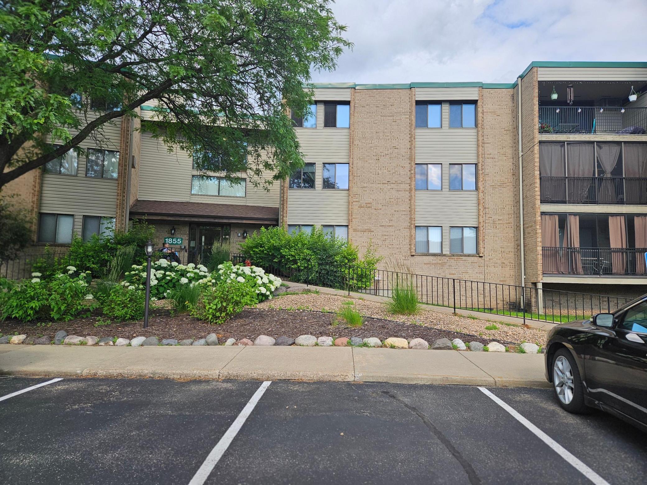 1855 Silver Bell Road 314
