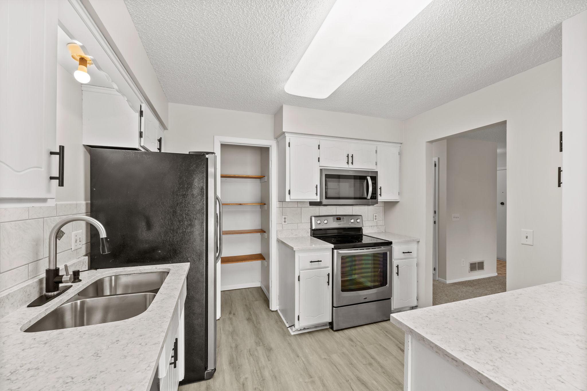 1049 Greenhaven Drive