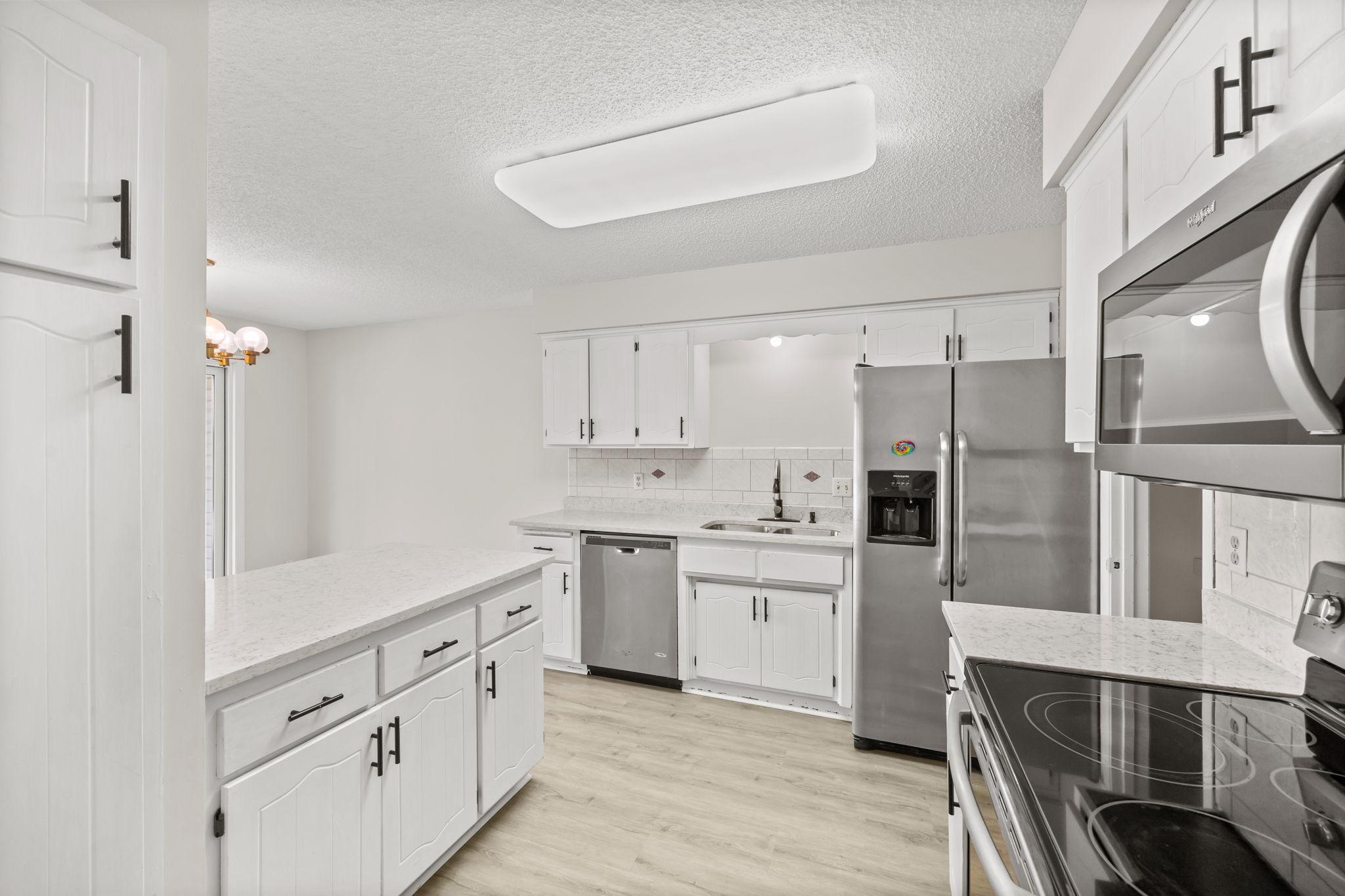 1049 Greenhaven Drive