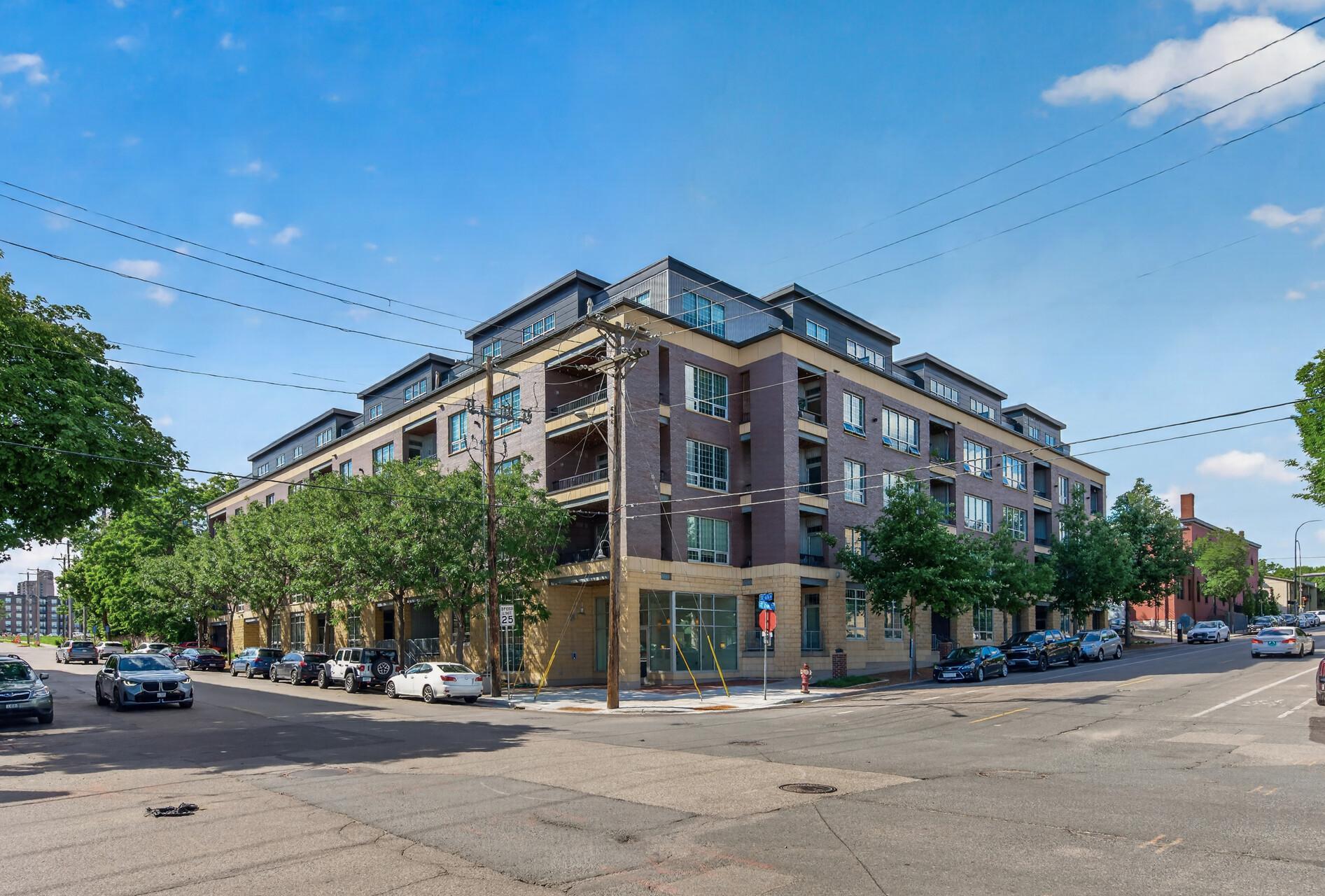 521 2nd Street SE 301