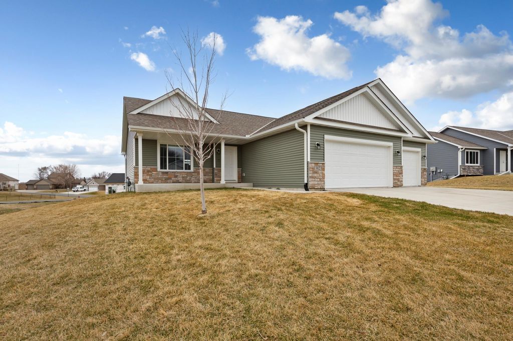 Photo of 902 Emily Court NE, Montgomery, MN 56069 (MLS # 7042686)
