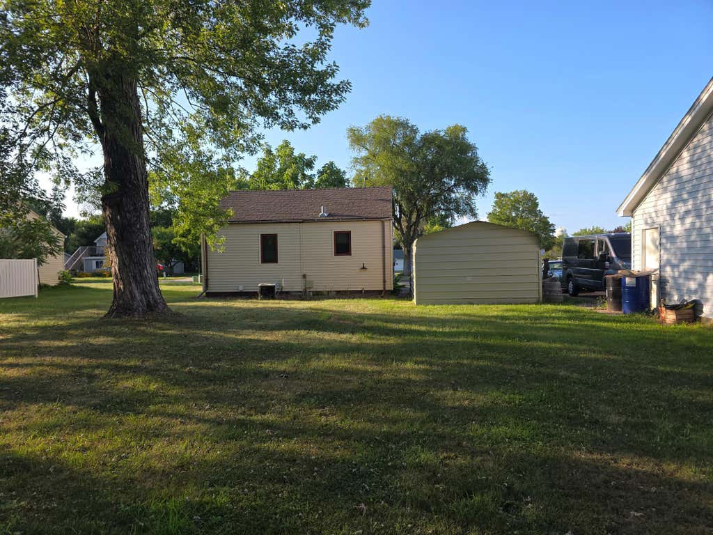 Photo of 124 W 6th Street, New Richmond, WI 54017 (MLS # 7117066)