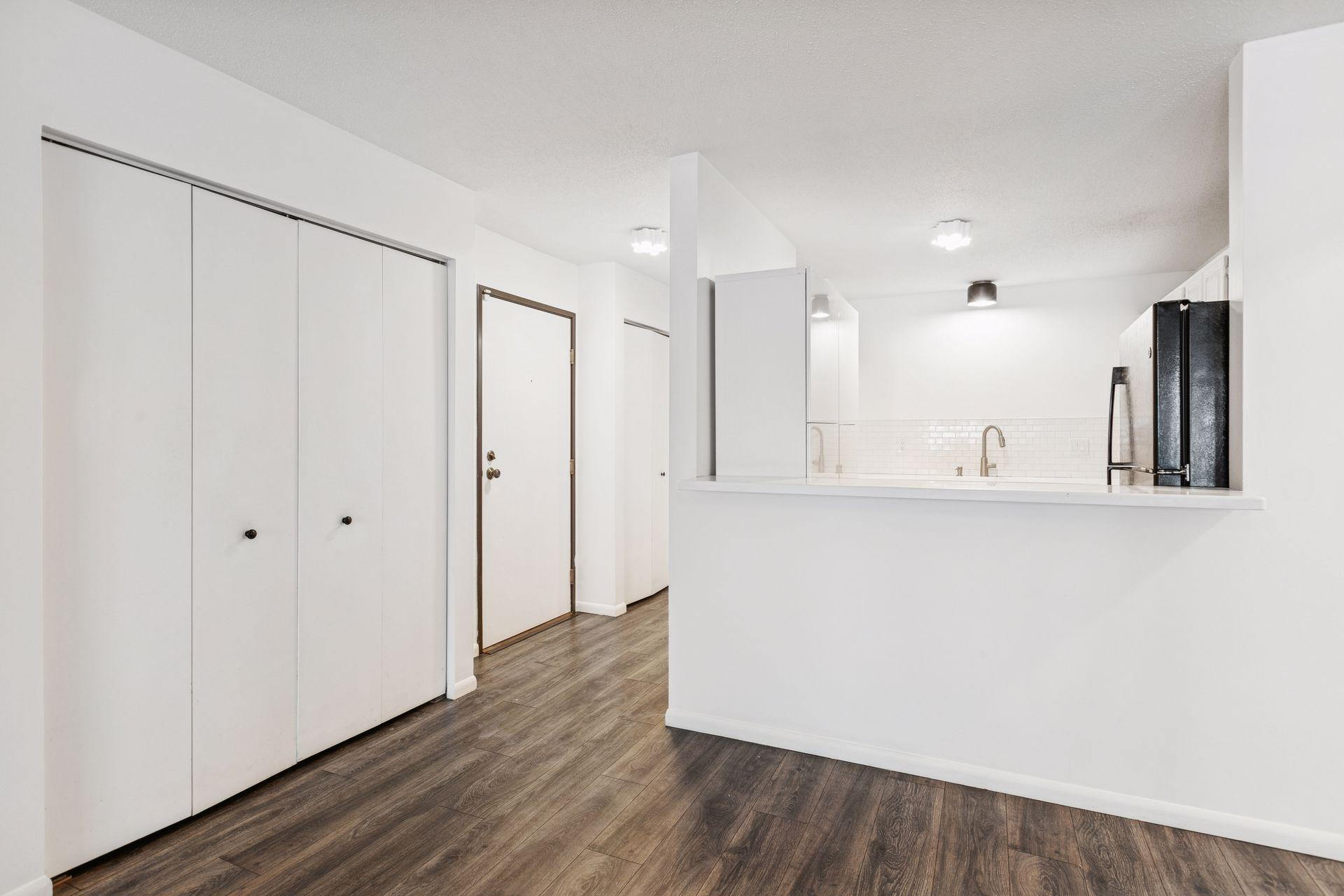 4625 Minnetonka Boulevard 102