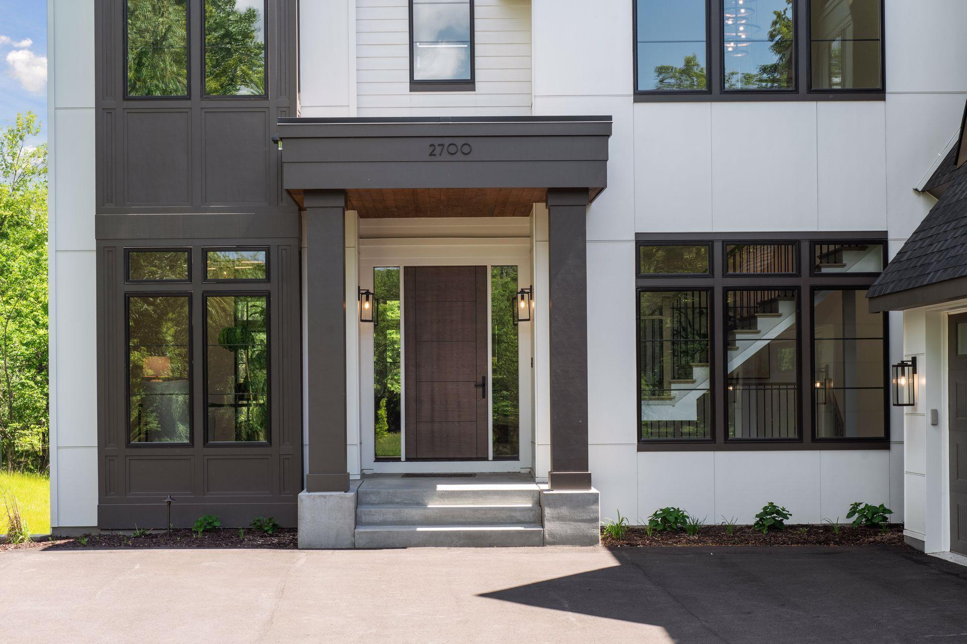 2700 White Oak Circle