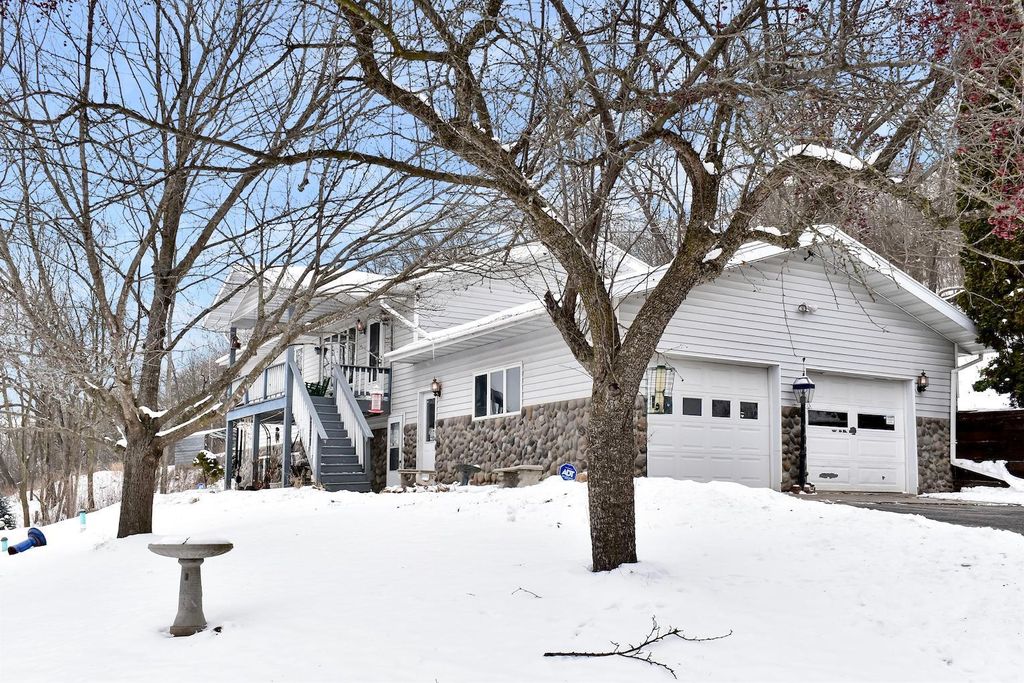 Photo of 25476 Highway 248, Rollingstone Twp, MN 55959 (MLS # 6824624)