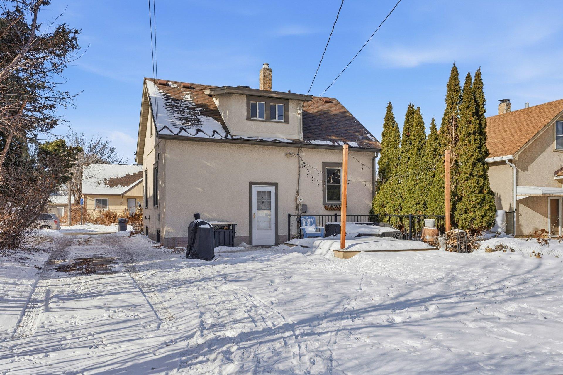 2515 Washington Street NE