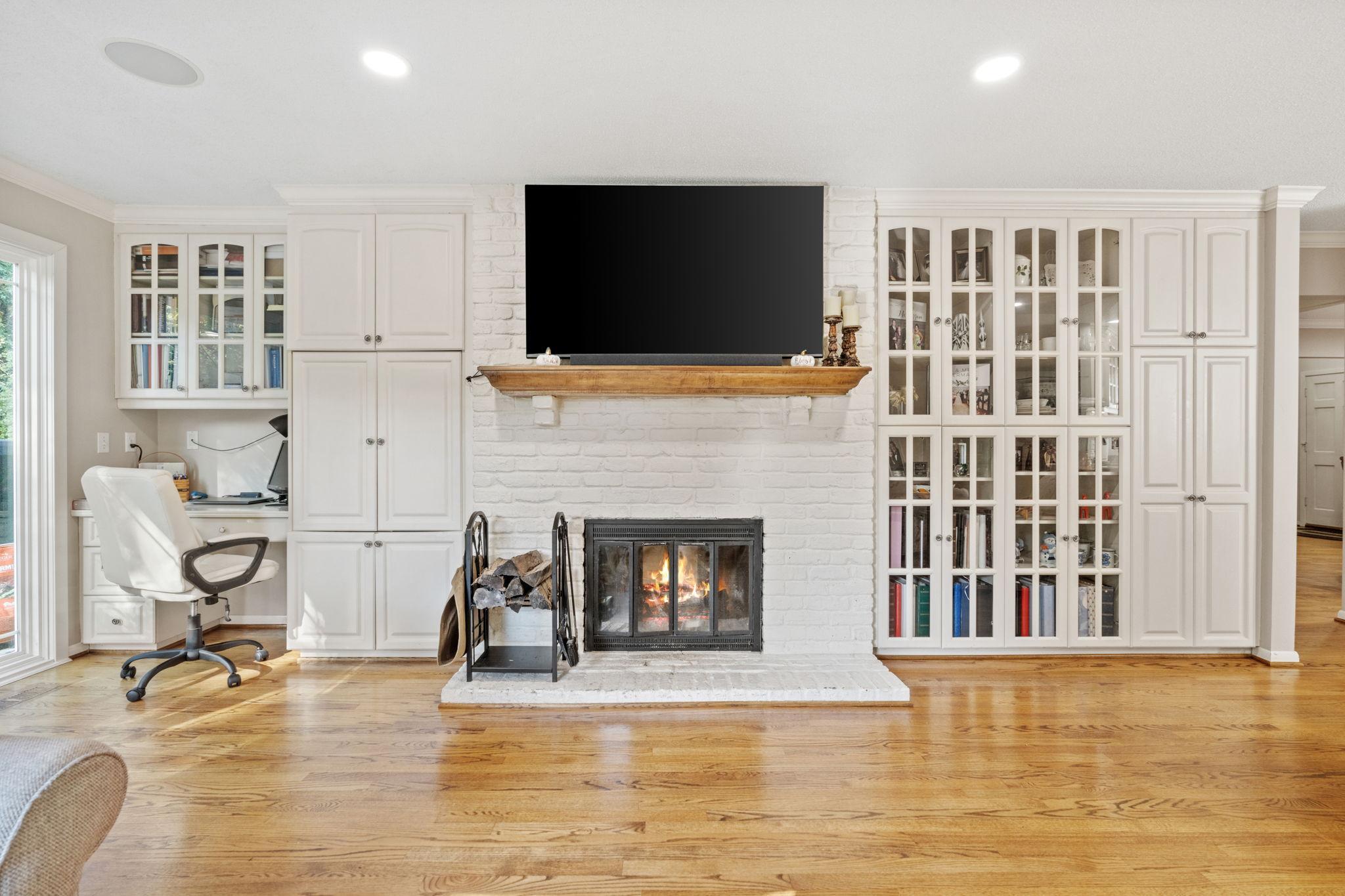 7702 Tanglewood Court