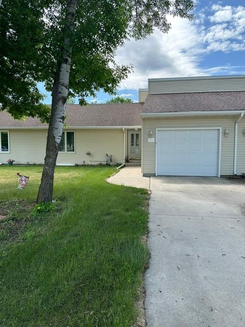 Photo of 131 Belleville Court, Thief River Falls, MN 56701 (MLS # 7154625)