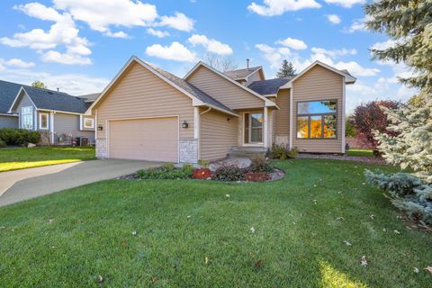 4370 Braddock Trail Eagan MN 55123