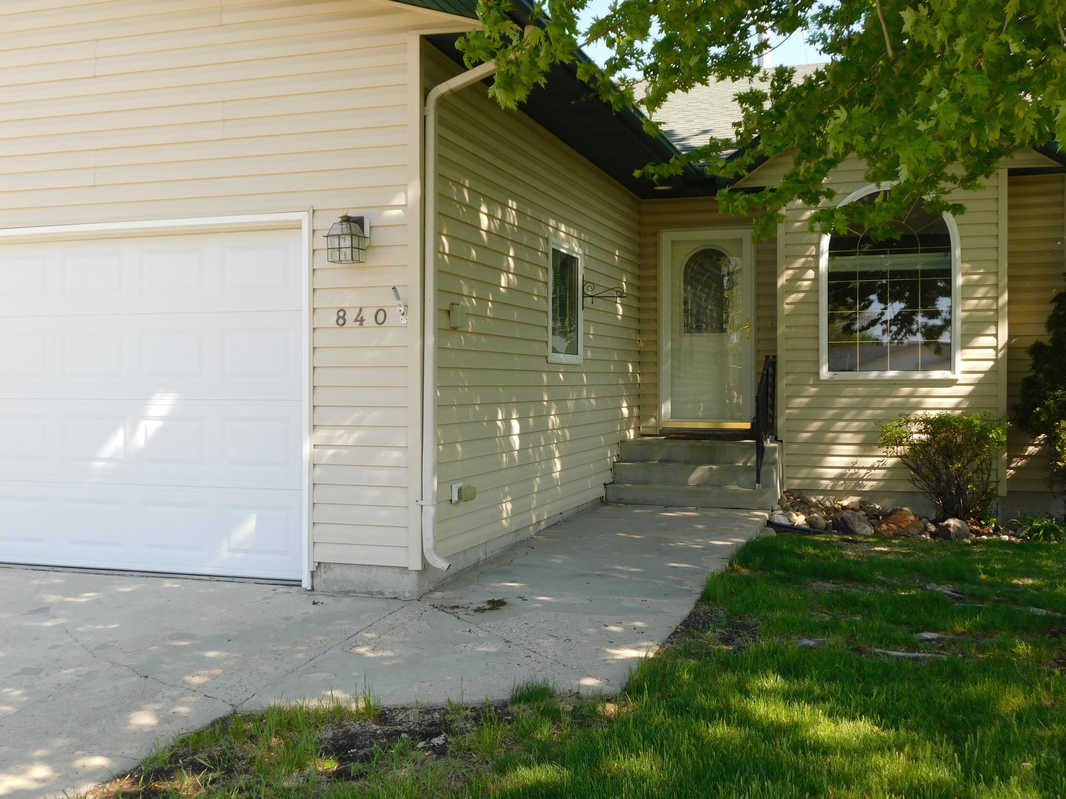 840 Lakeridge Place