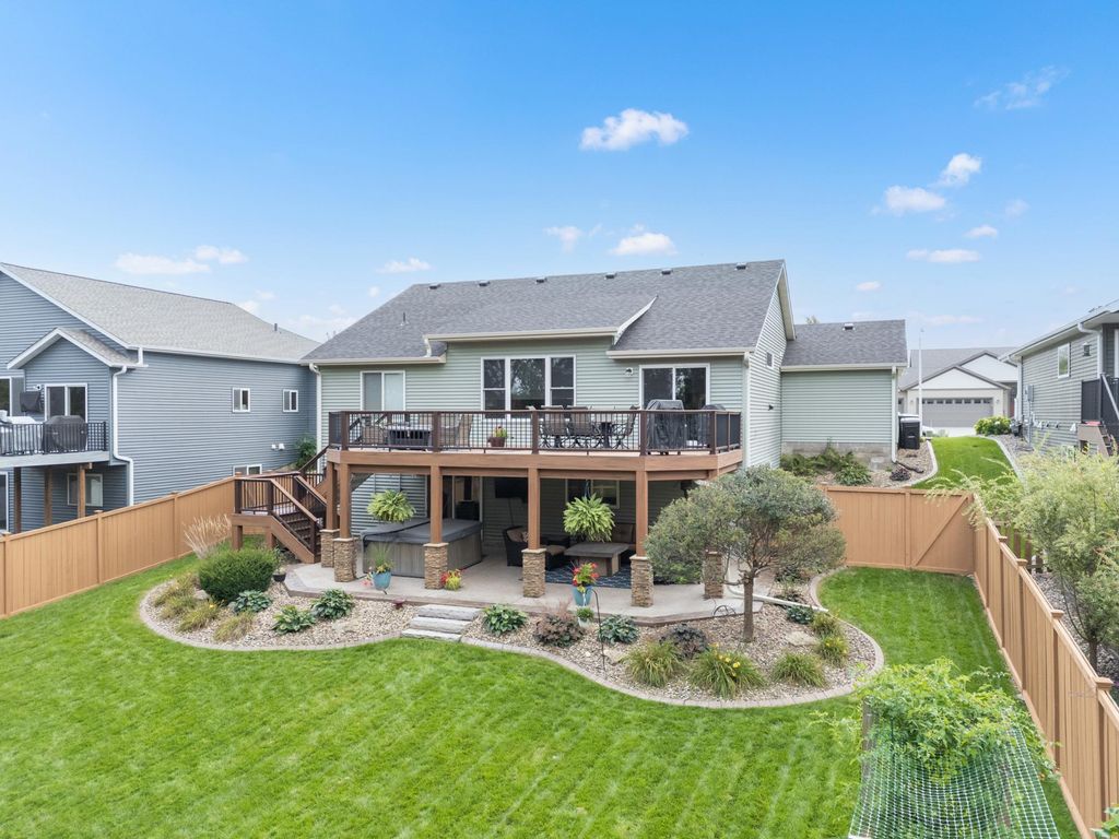 Photo of 2623 Stacy Street SE, Rochester, MN 55904 (MLS # 7014278)