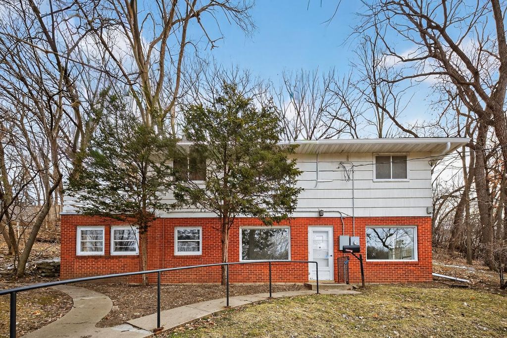 Photo of 956 14th Avenue SW, Rochester, MN 55902 (MLS # 7008340)