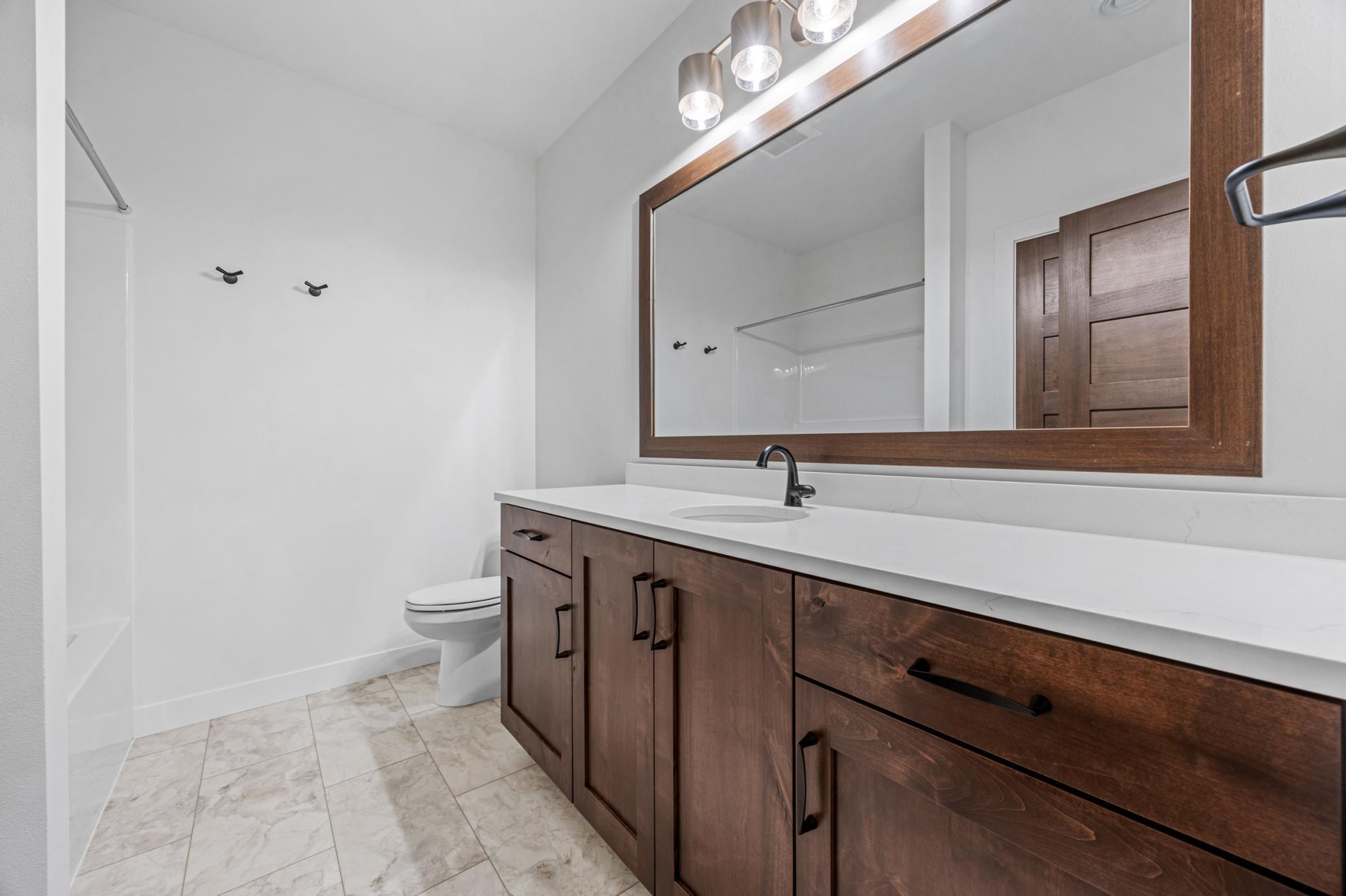 Horace, North Dakota 58047, United States, 5 Bedrooms Bedrooms, ,3 BathroomsBathrooms,Residential,Pending Sale,257223