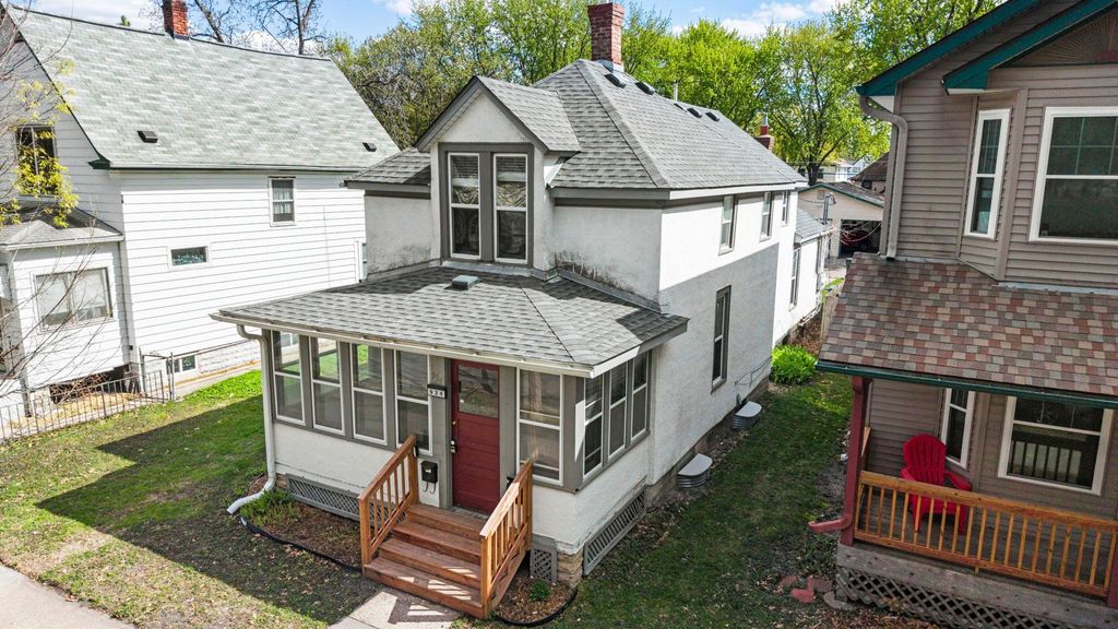 Photo of 934 Juno Avenue, Saint Paul, MN 55102 (MLS # 7036099)
