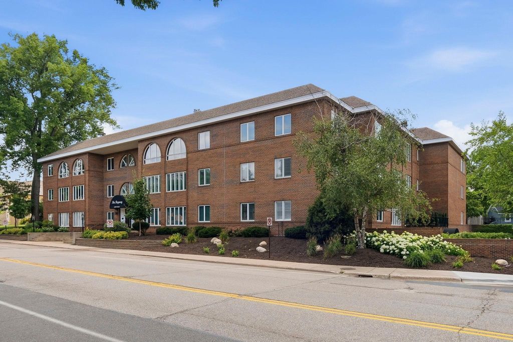 Photo of 5100 France Avenue S #102, Edina, MN 55410 (MLS # 7102296)