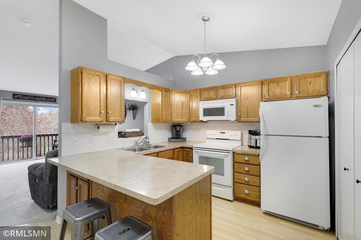 2377 Grenadier Avenue N