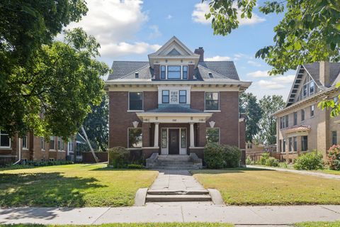 786 Summit Avenue Saint Paul MN 55105
