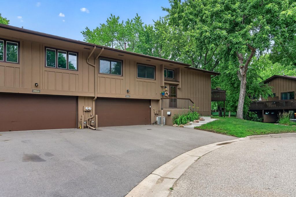 Photo of 2615 Sumac Court, White Bear Lake, MN 55110 (MLS # 7105307)