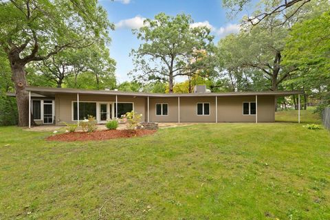 Photo of 501 Seabury Lane, Faribault, MN 55021 (MLS # 6775803)