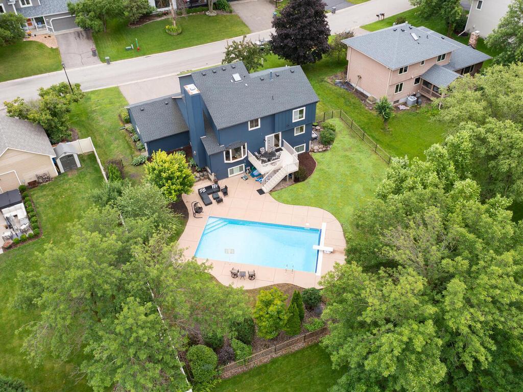 18511 Maple Leaf Drive