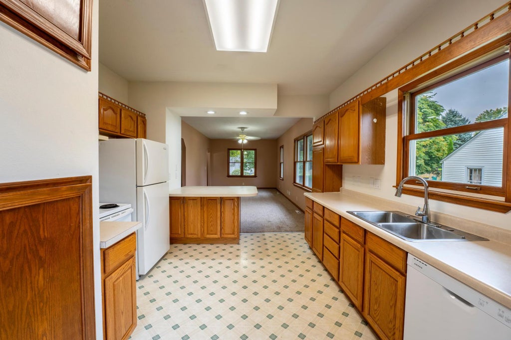 Photo of 305 N Secor Street, Bricelyn, MN 56014 (MLS # 7154252)
