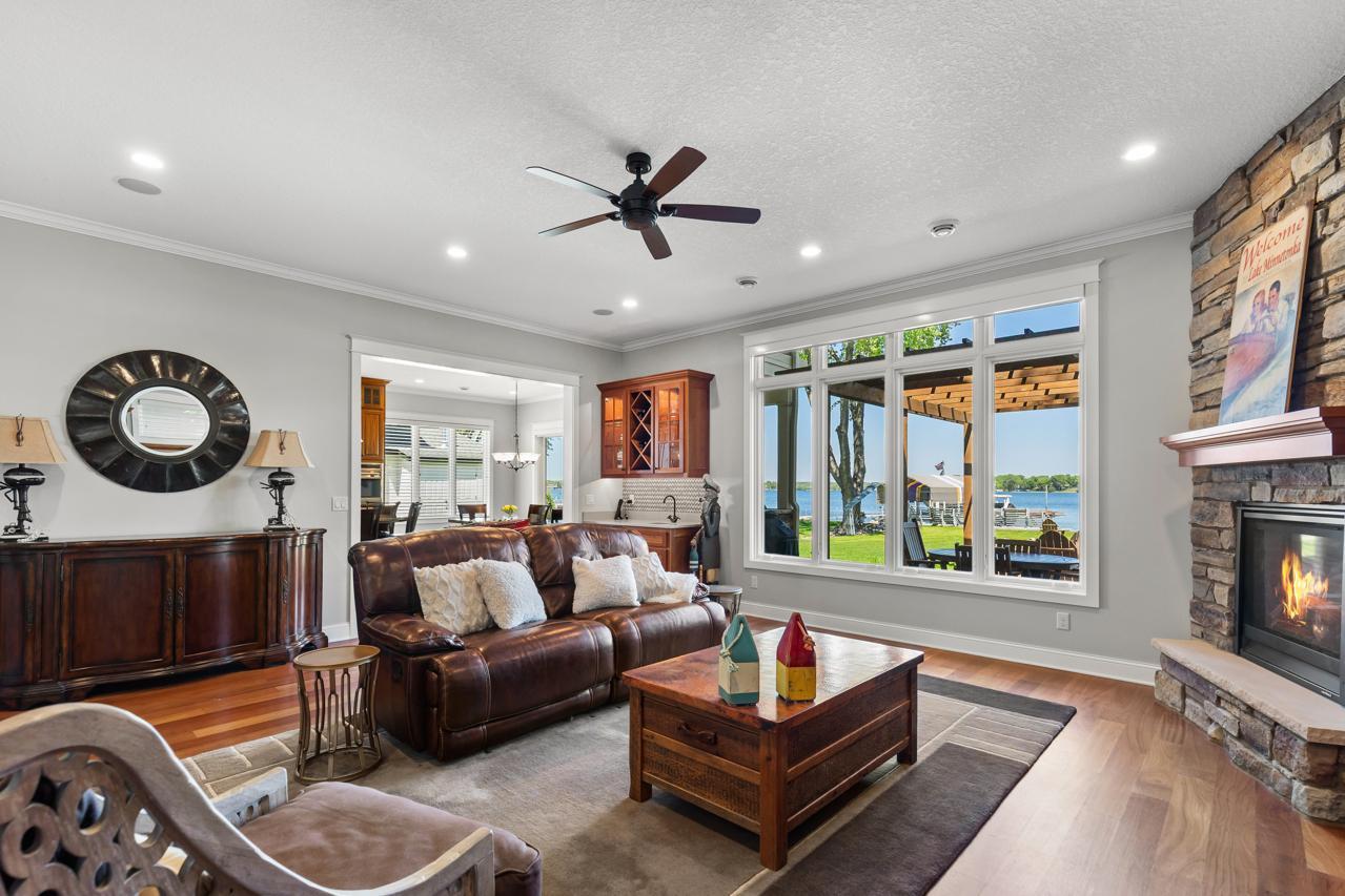 2172 Shadywood Road