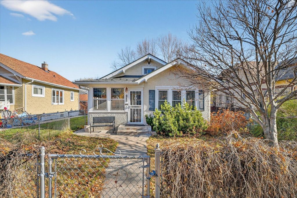 Photo of 2946 Morgan Avenue N, Minneapolis, MN 55411 (MLS # 7001481)