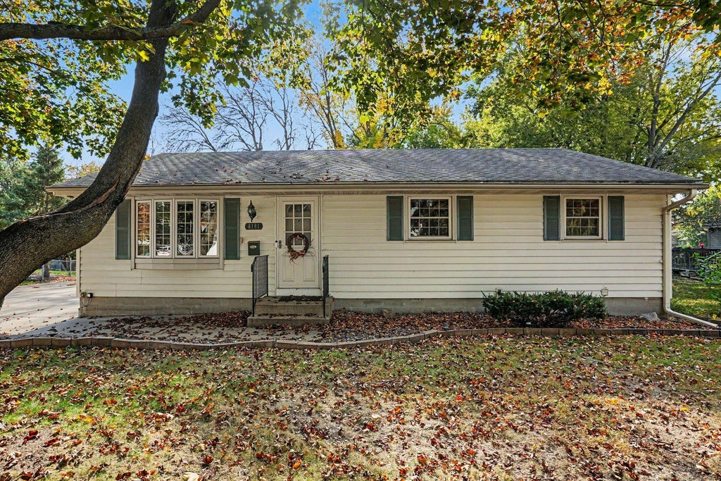 Photo of 6101 Century Boulevard, Brooklyn Park, MN 55429 (MLS # 7158612)
