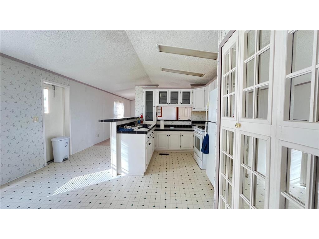 7800 Maple Hill Road b11